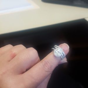 Beautiful wedding set.